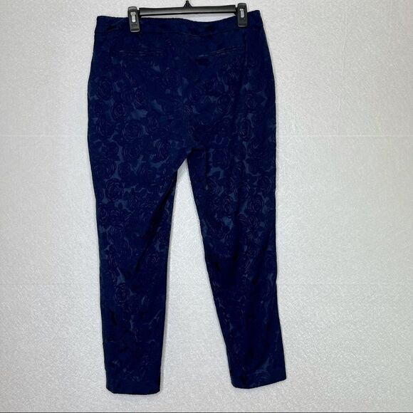 A new day Target Floral Embossed High Rise Ankle Stretch Pants Blue 12 - Picture 3 of 5